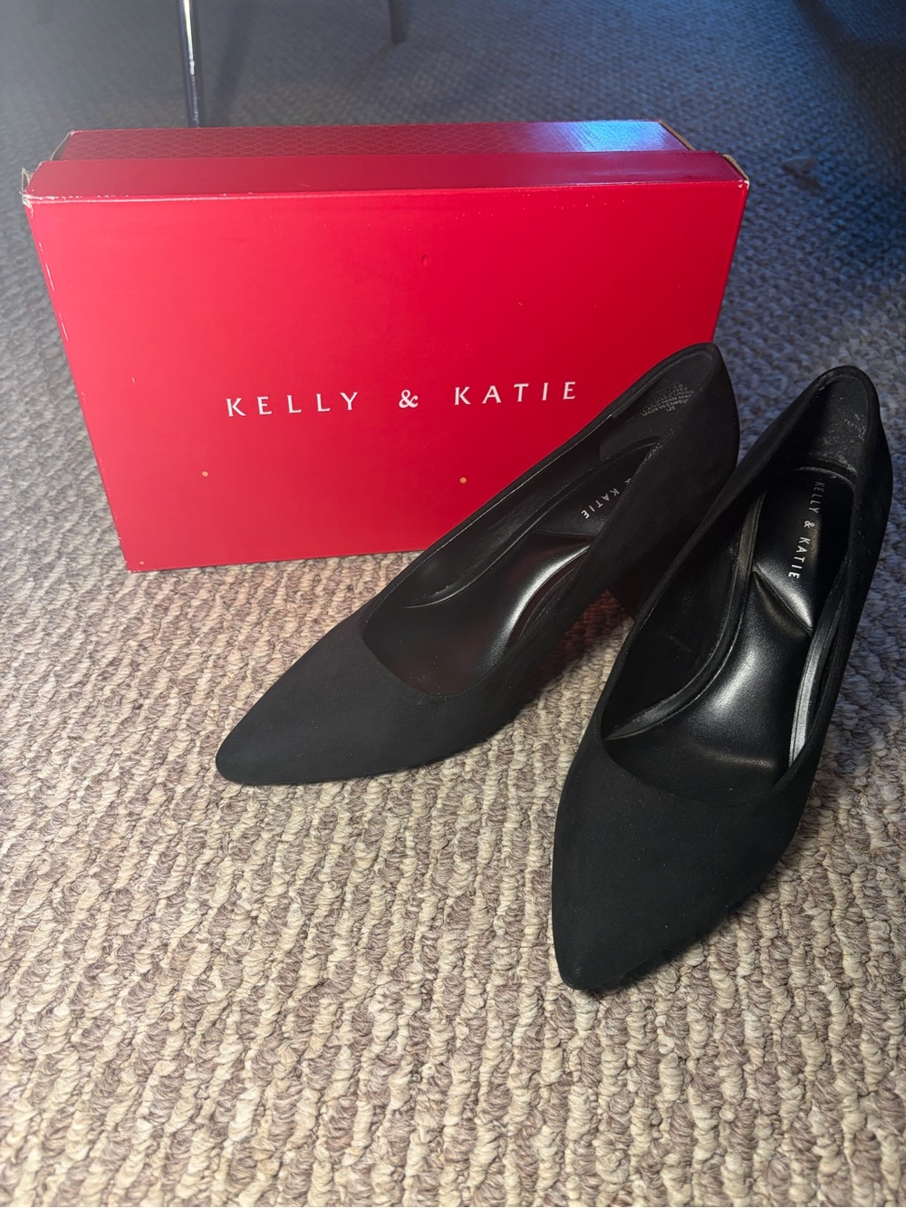 Kelly & Katie Black Suede Pointed Toe Pumps
